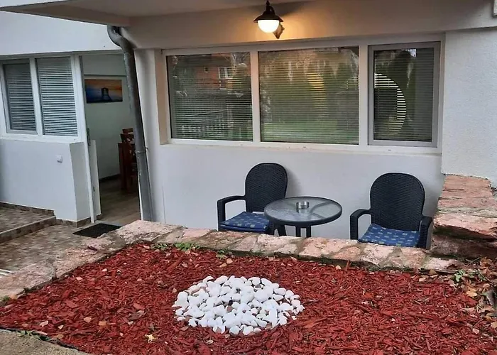 Djukic 1 Apartamento